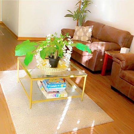 B1 Guest House Hope Mills 外观 照片