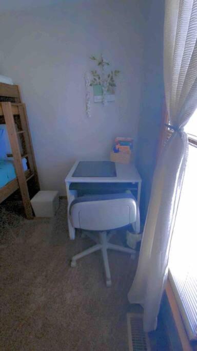 B1 Guest House Hope Mills 外观 照片