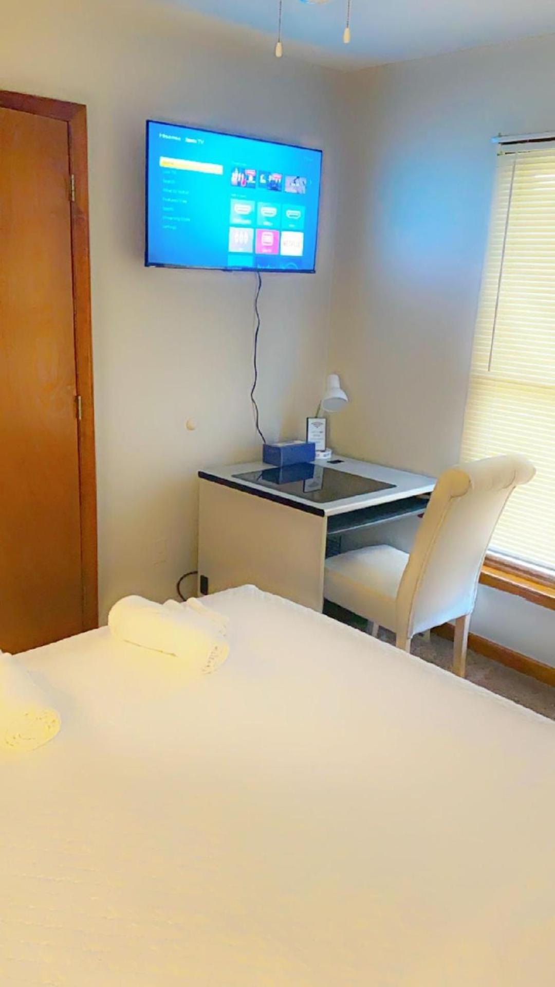 B1 Guest House Hope Mills 外观 照片